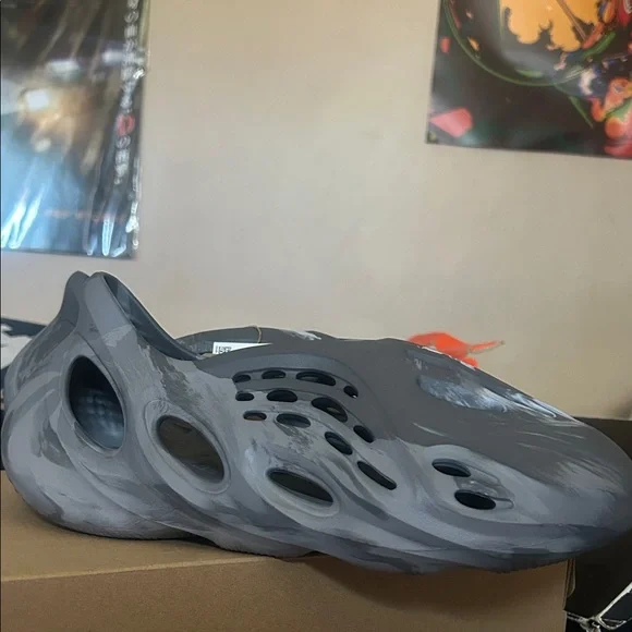 adidas Foam Runner Marble Grey - Picture 2 of 5